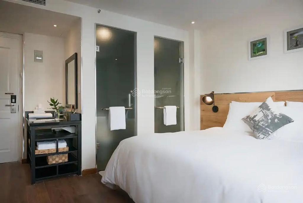 Bán nhà đề thám 96m²  mặt tiền  hầm + 10 + tầng  34 phòng  thu ~340tr/tháng  giá 130 tỷ