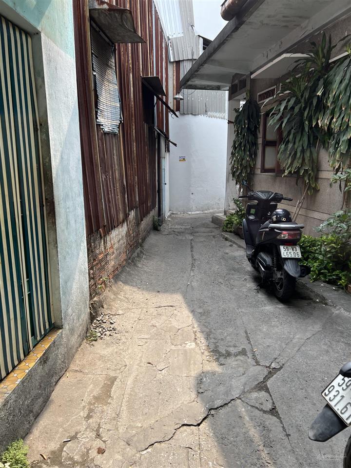 Nhà đẹp ở ngay  3 tầng btct  tú mỡ gv  39m2  3,5tỷ (tl)