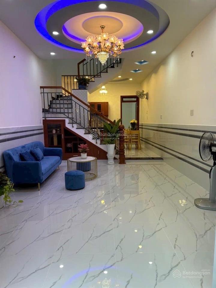 Nhà đẹp ở ngay hxh đỗ cửa  nguyễn văn khối gv  2 tầng  49,3m2  6,1 tỷ (tl)
