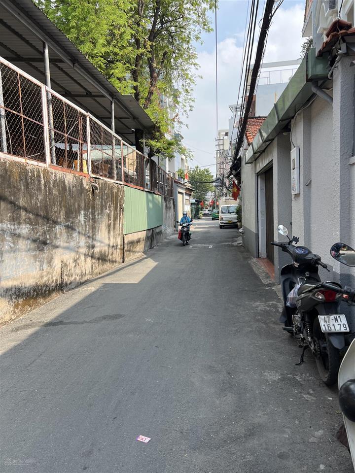 Nhà 2 mt hẻm thoáng ô tô ngủ trong nhà  mới xây 2025  ngang 5.82m thống nhất gv  70m2  9,6tỷ