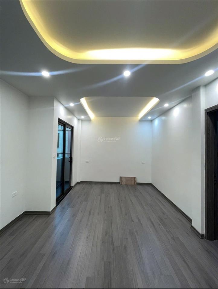 Siêu phẩm nhà lô góc 30m2 5 tầng 2 mặt tiền sát vinhomes smart cityô tô đỗ cửa sieu tiện ích