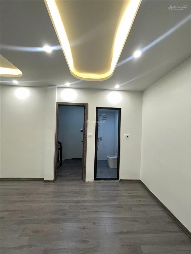 Siêu phẩm nhà lô góc 30m2 5 tầng 2 mặt tiền sát vinhomes smart cityô tô đỗ cửa sieu tiện ích