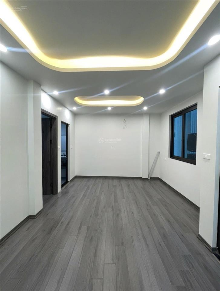 Siêu phẩm nhà lô góc 30m2 5 tầng 2 mặt tiền sát vinhomes smart cityô tô đỗ cửa sieu tiện ích