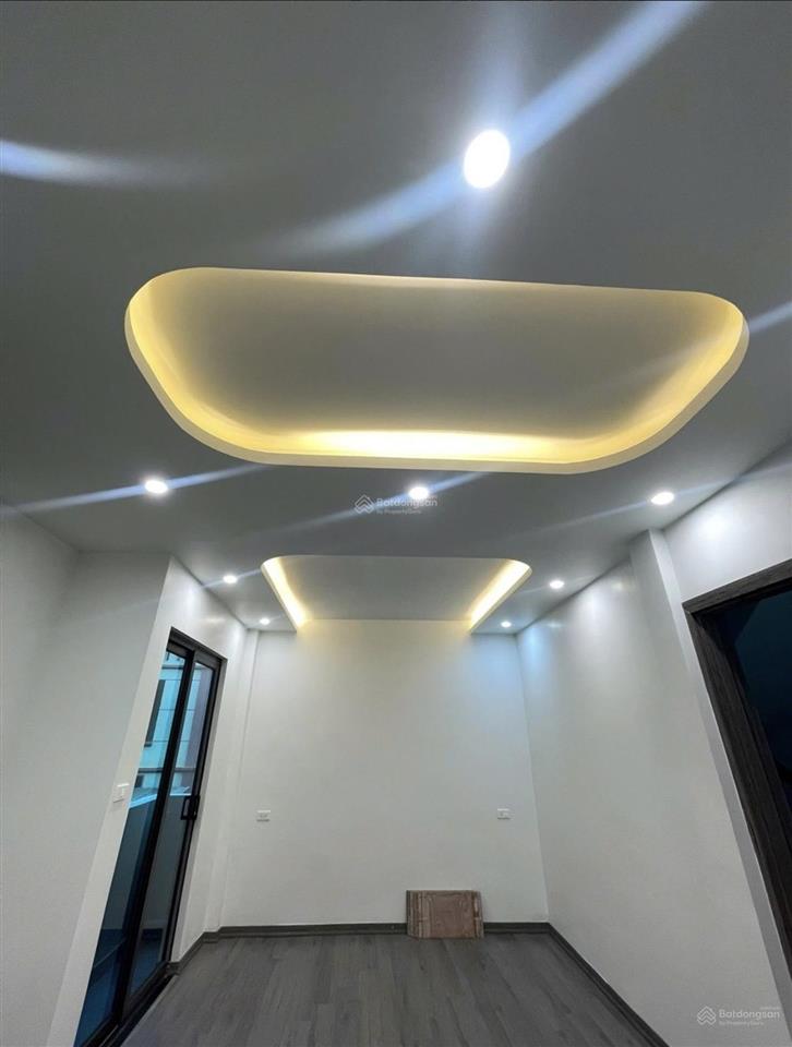 Siêu phẩm nhà lô góc 30m2 5 tầng 2 mặt tiền sát vinhomes smart cityô tô đỗ cửa sieu tiện ích