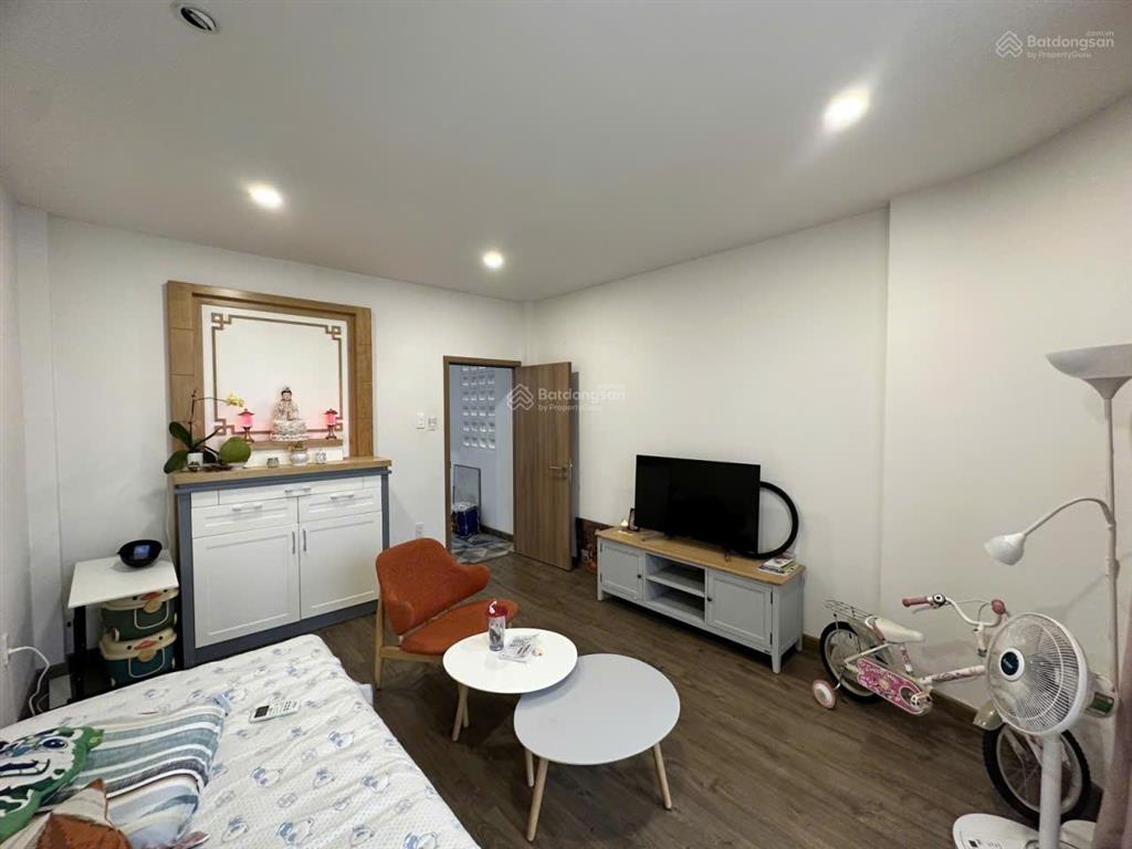 Bán nhà hẻm xe hơi đỗ cửa quận 10, năm tầng, hoà hảo