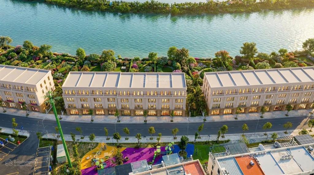 Hàng hiếm đảo vua liền kề đối diện công viên, thêm ~100m2 sân vườn