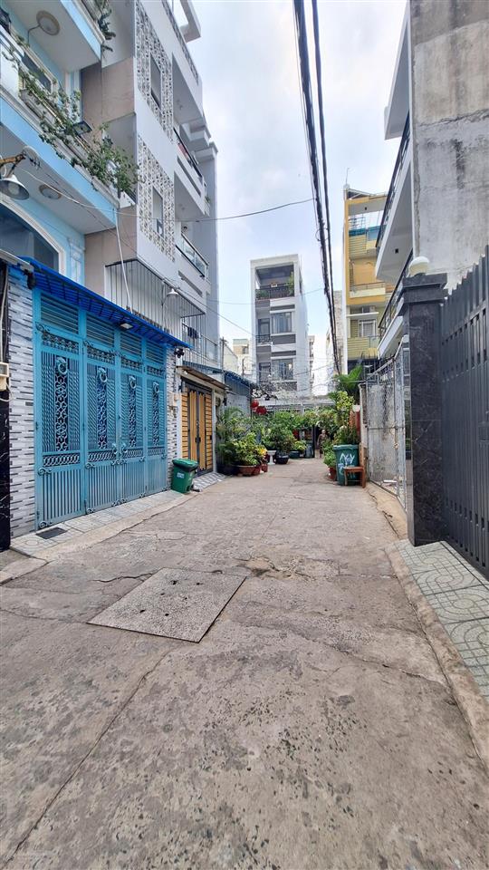 Nhà hẻm xe hơi, 5 tầng 52m(4m x 13m) vuông vức, 5pn, gần khu cityland.