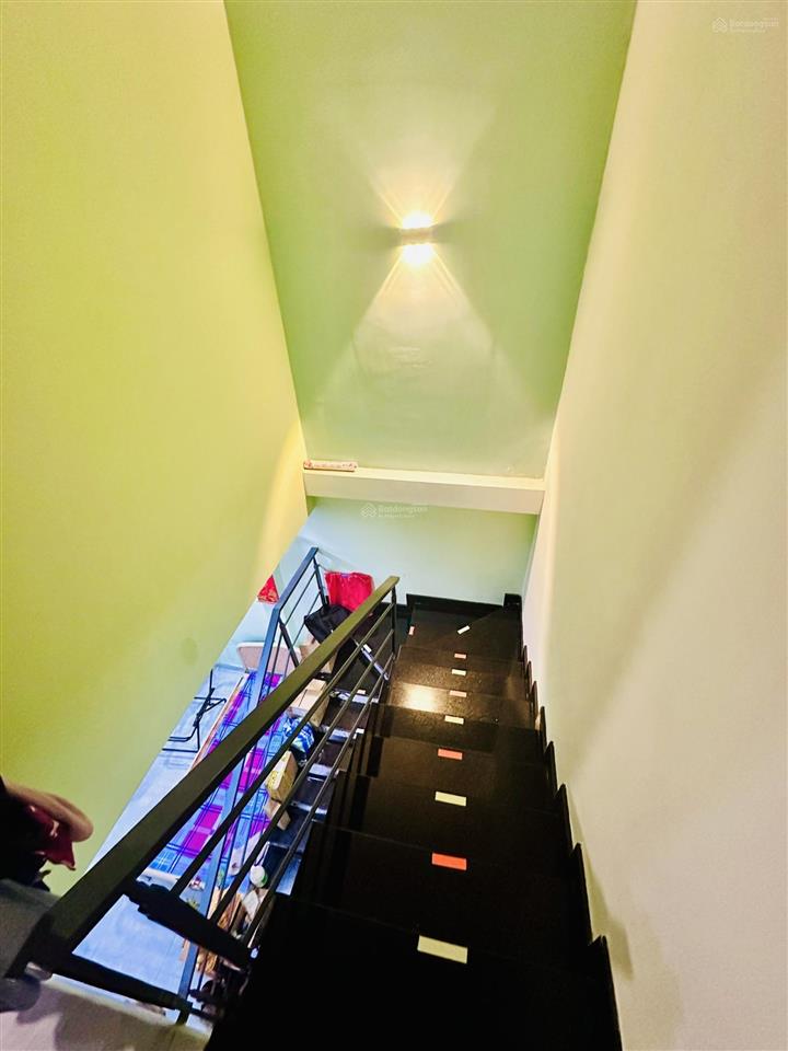Nhà phố 4x12m. 6,6 tỷ, cạnh parc mall q.8, lân cận q.1q.5. vào ở ngay có nội thất