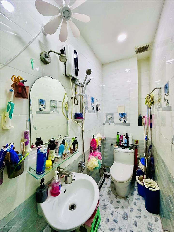 Nhà phố 4x12m. 6,6 tỷ, cạnh parc mall q.8, lân cận q.1q.5. vào ở ngay có nội thất