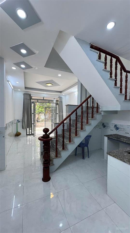 Nhà chính chủ cần bán 1ty150 tl.sổ hồng riêng. hh 2%