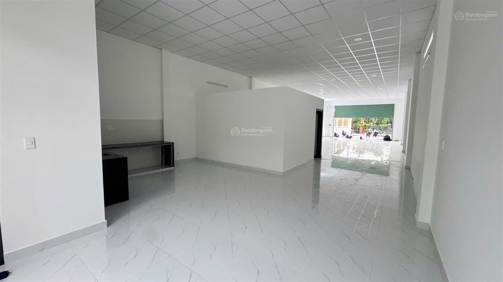 Nhà mặt tiền suối lội 7x40m cần cho thuê