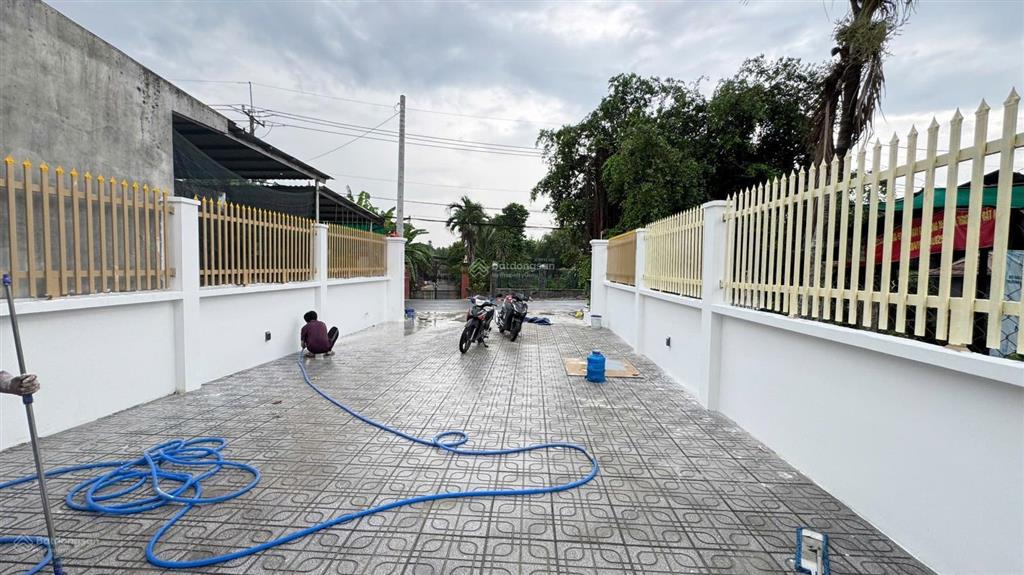 Nhà mặt tiền suối lội 7x40m cần cho thuê