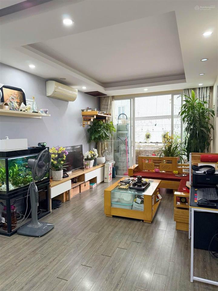 Bán căn hộ tòa b14 phạm ngọc thạch, kim liên, 80m2, 7.2 tỷ, 2 ngủ, 2 wc, sổ đỏ cc, full nội thất.