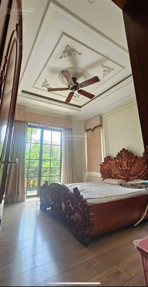 Bán biệt thự đơn lập hai mặt tiền a63 khu nam thông 1 phú mỹ hưng full nội thất gỗ giá trị cao