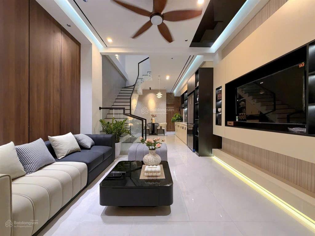 Tôi chính chủ bán nhà 3 tầng full nội thất ngay cầu rồng kiệt 408 trưng nữ vương