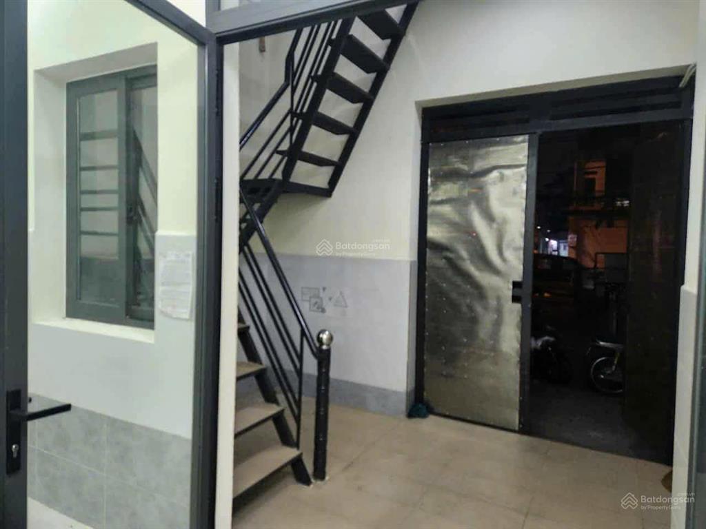 Cho thuê nhà riêng 2 tầng 80m²  2pn 2wc  cư xá bình minh, dương bá trạc, p. chánh hưng, tp.hcm