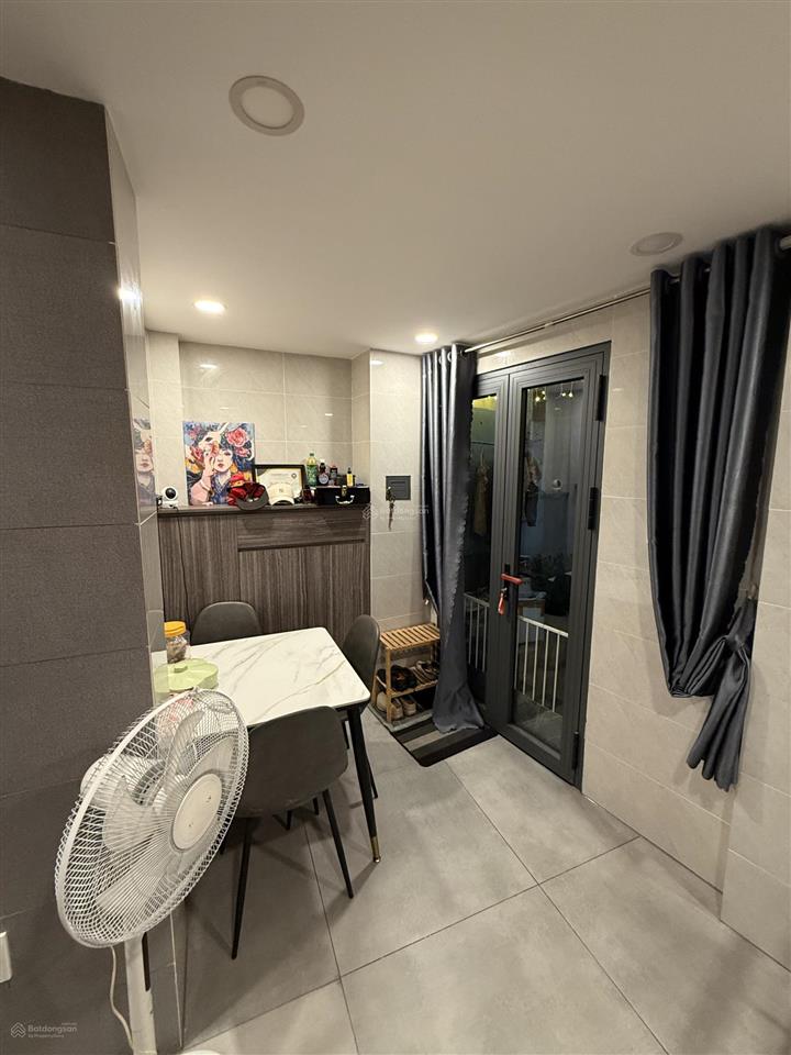 Bán nhà 3 tầng và lửng 5 phòng sổ hồng riêng chính chủ