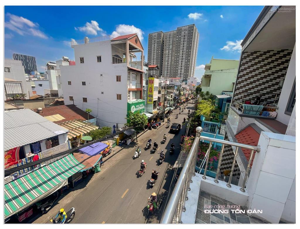 Chỉ 5,5 tỷ nhà mặt tiền góc tôn đản  vĩnh khánh quận 4.
