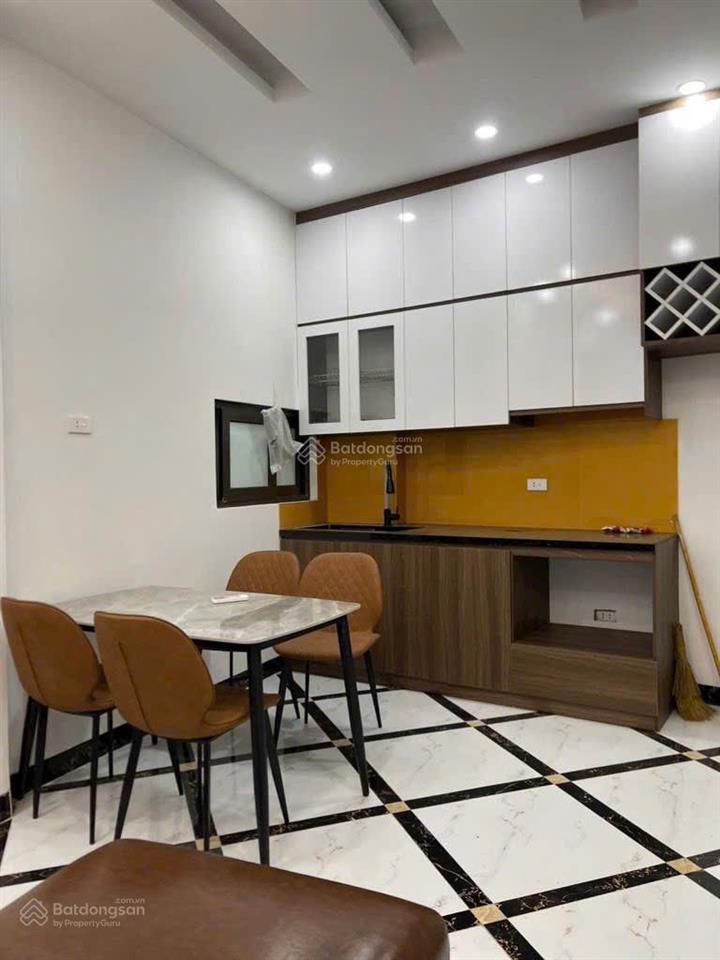 Bán nhà riêng trương định, dt 31m2, chỉ 5,9 tỷ, 3pn, 3wc, vị trí trung tâm quận, sổ đỏ chính chủ