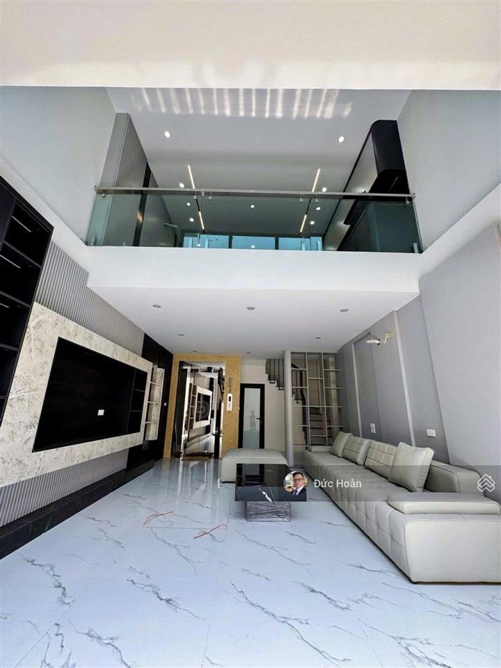 Bán nhà ngọc thụy, 62m2, 6 tầng thang máy, gần mipec, cầu long biên  chỉ 10 tỷ