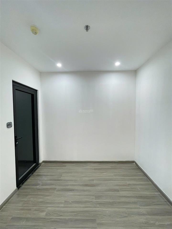 Bán lỗ siêu rẻ 2pn solari chỉ 2tỷ850 vinhomes grand park có sổ