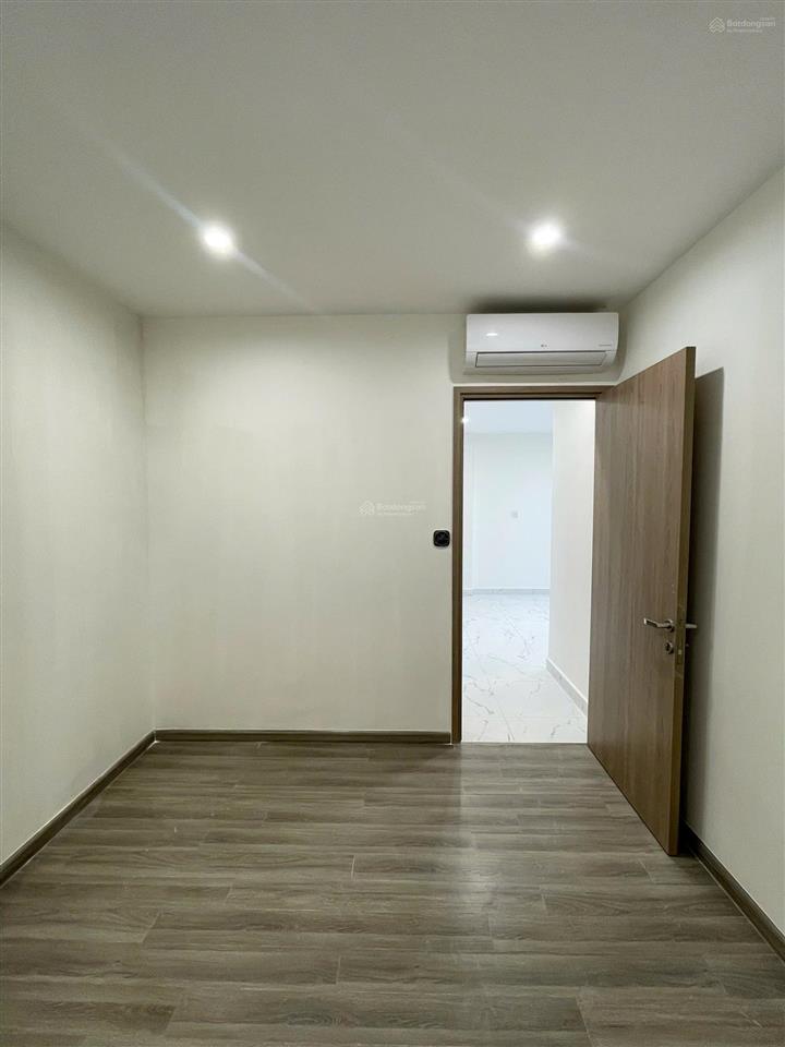 Bán lỗ siêu rẻ 2pn solari chỉ 2tỷ850 vinhomes grand park có sổ