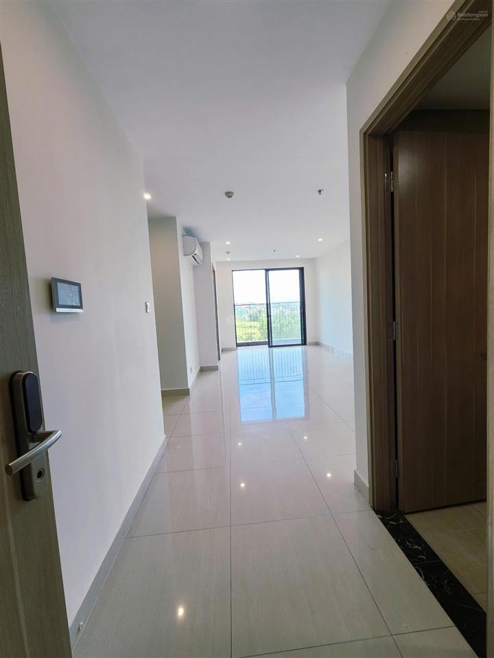 Bán lỗ siêu rẻ 2pn 2wc 67m2 chỉ 2tỷ780 vinhomes grand park