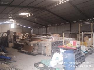 Bán đất + nhà kho dt 10.116 m2, quận 9, chỉ 250 tỷ, mt lã xuân oai