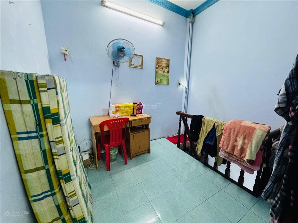 Nhà hẻm quang trung, sát vimcom quang trung