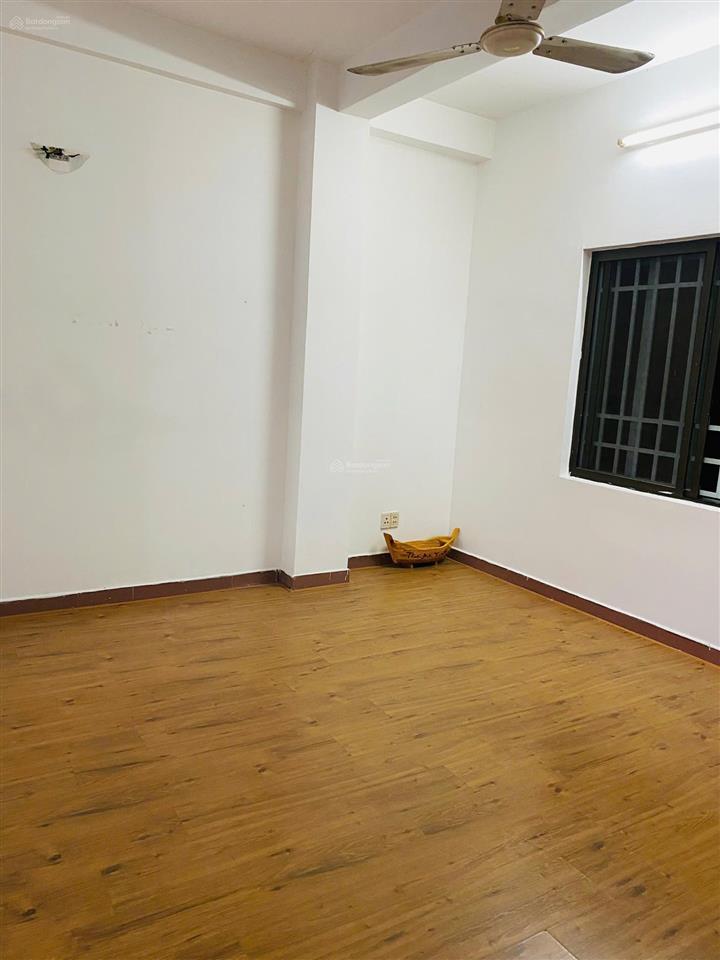 Cần bán gấp căn hộ him lam ba tơ thang bộ quận 8 dt 68m2, 2 phòng ngủ, 1wc