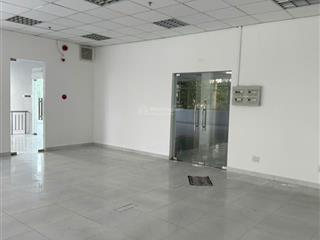 Cho thuê văn phòng trên đường nguyễn văn trỗi  dt 130m2  giá 30tr
