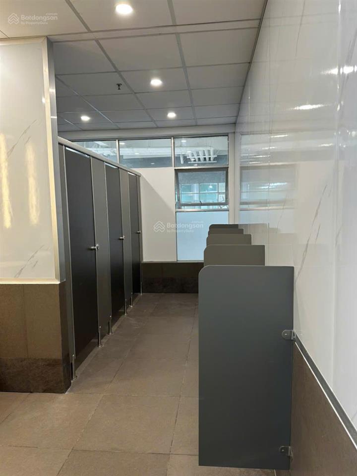 Cho thuê văn phòng trên đường nguyễn văn trỗi  dt 130m2  giá 30tr