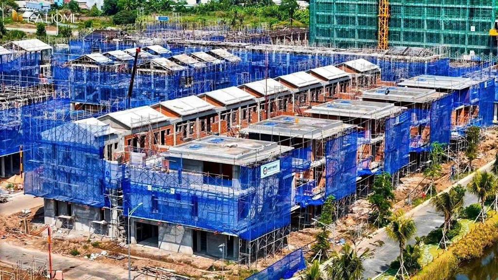 Chính chủ bán nhà liền kề vị trí đắc địa la home