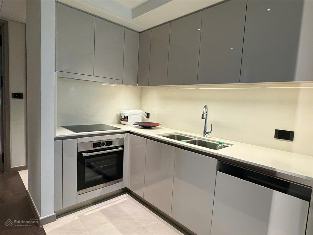 Cần bán gấp chcc tòa sea grand marina saigon, shld, giá rẻ, view trực diện sông, 63m2, 1pn, 1wc,q1.