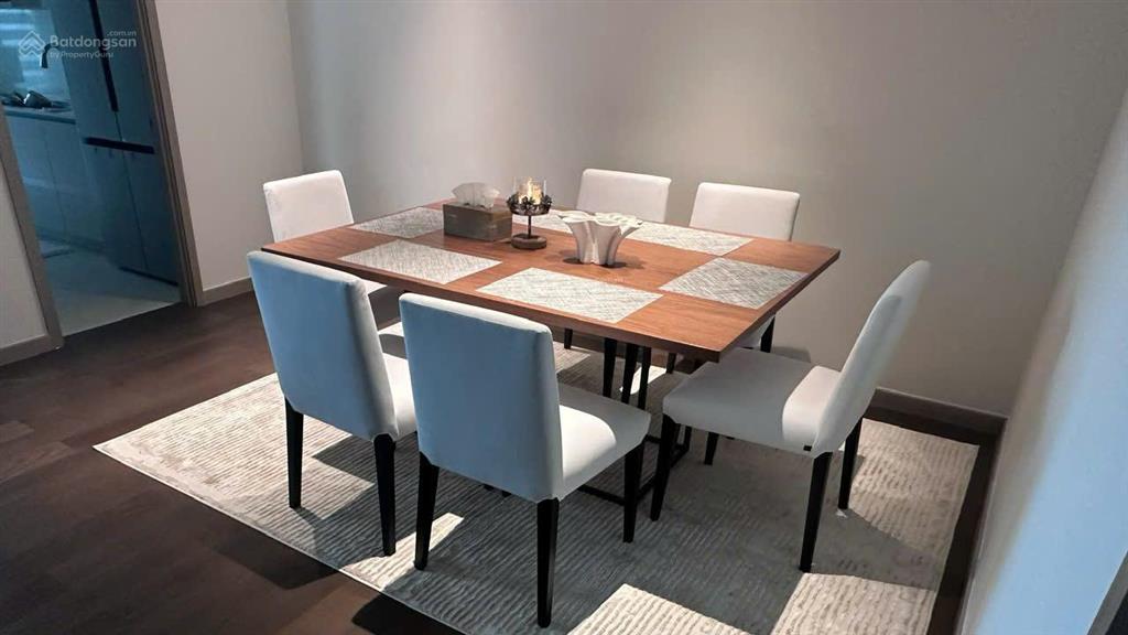 Cần sang nhượng rất gấp chcc grand marina saigon, giảm còn 63,8 tỷ, 160m2, 3pn, 3wc, shld