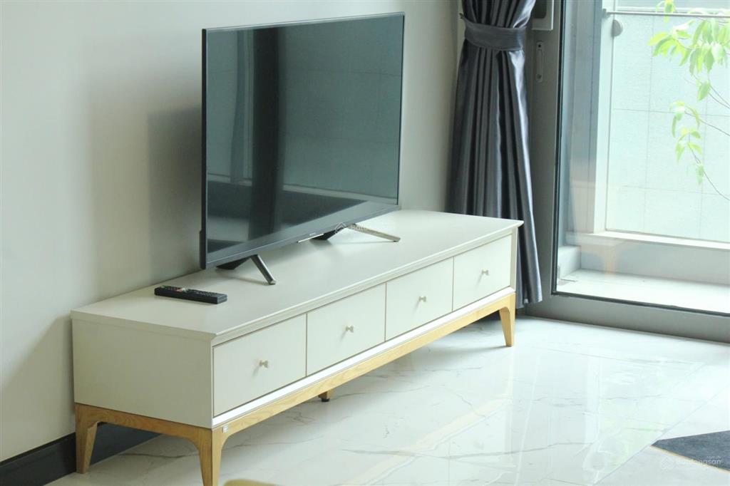 Bán căn hộ cc empire city thủ thiêm, giá tốt, 65m2, 1pn, 1wc, đầy đủ nội thất