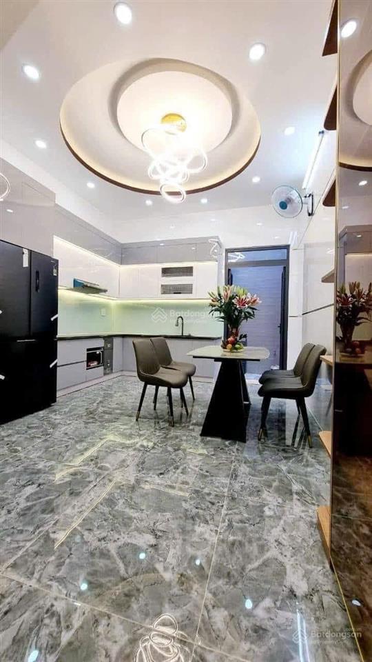 Chủ đi định cư cần bán nhanh nhà đẹp 3pn 3wc giá 3tỷ150 dt 56m²(4x14) shr