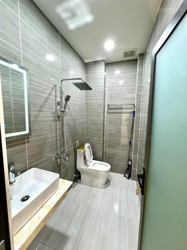 Chủ cần xoay vốn kinh doanh nên bán giá tốt giá 2tỷ9 dt 48m2 (4x12) shr