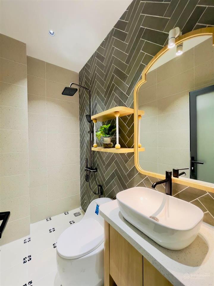 Nhà mới keng đường trần quý cáp, p. 3, bình thạnh. dt 50m2, shr, hxh (còn thương lượng)