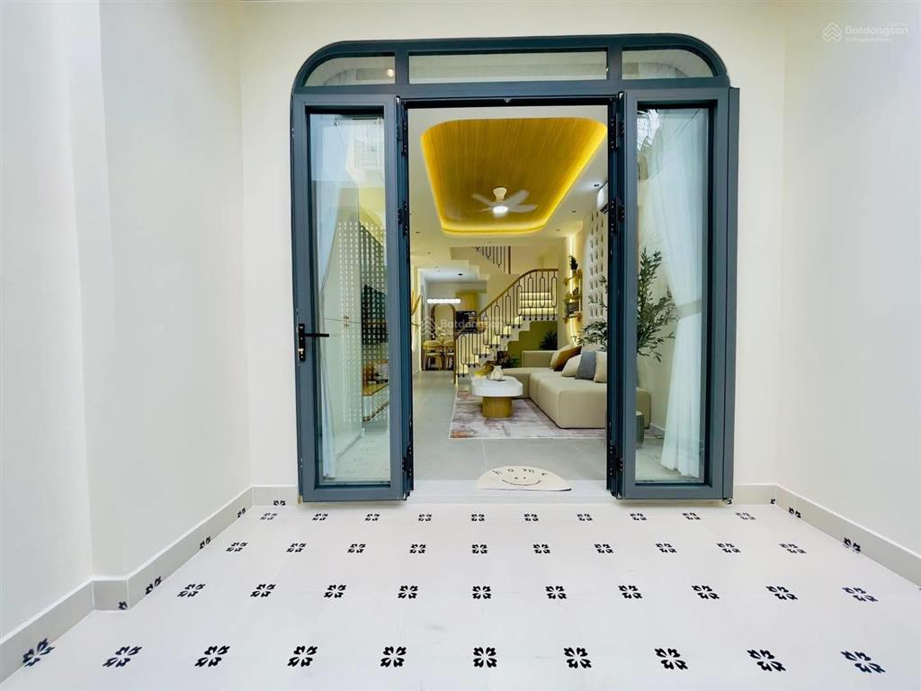 Nhà mới keng đường trần quý cáp, p. 3, bình thạnh. dt 50m2, shr, hxh (còn thương lượng)