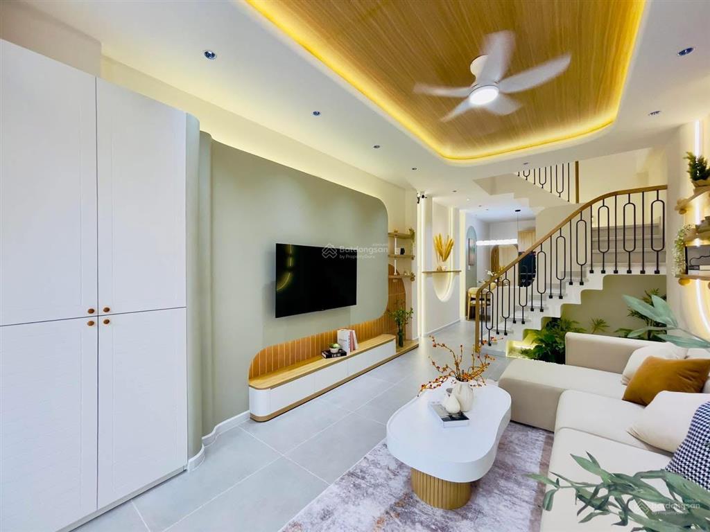 Nhà mới keng đường trần quý cáp, p. 3, bình thạnh. dt 50m2, shr, hxh (còn thương lượng)