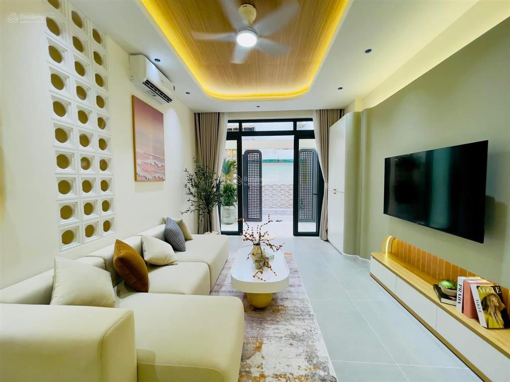 Nhà mới keng đường trần quý cáp, p. 3, bình thạnh. dt 50m2, shr, hxh (còn thương lượng)