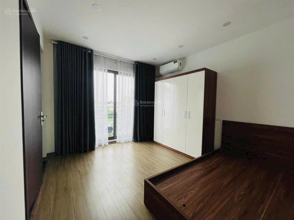 Nhà đẹp  ô tô đỗ cửa  31m² tại trung tâm thạch bàn nhỉnh 6 tỷ !