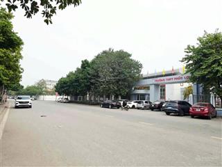 Long biên giờ toàn đất 1x tỷ/m2 mà vẫn còn lô 68m ô tô vào đất chỉ nhỉnh 8,x tỷ?