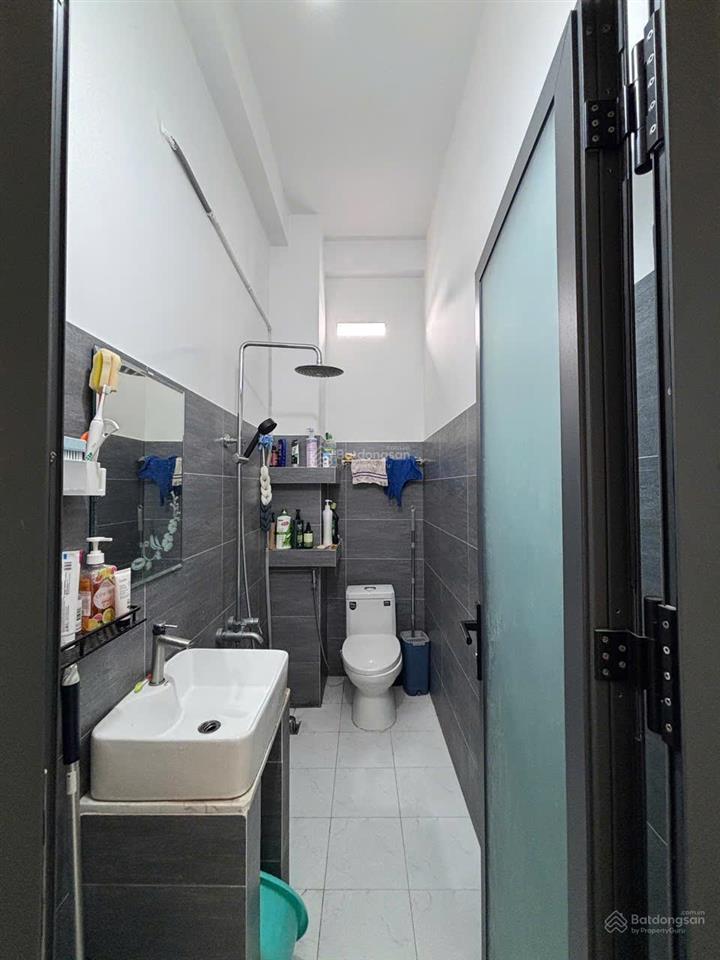 Bán nhà đường đỗ nhuận  tân phú gía cực tốt