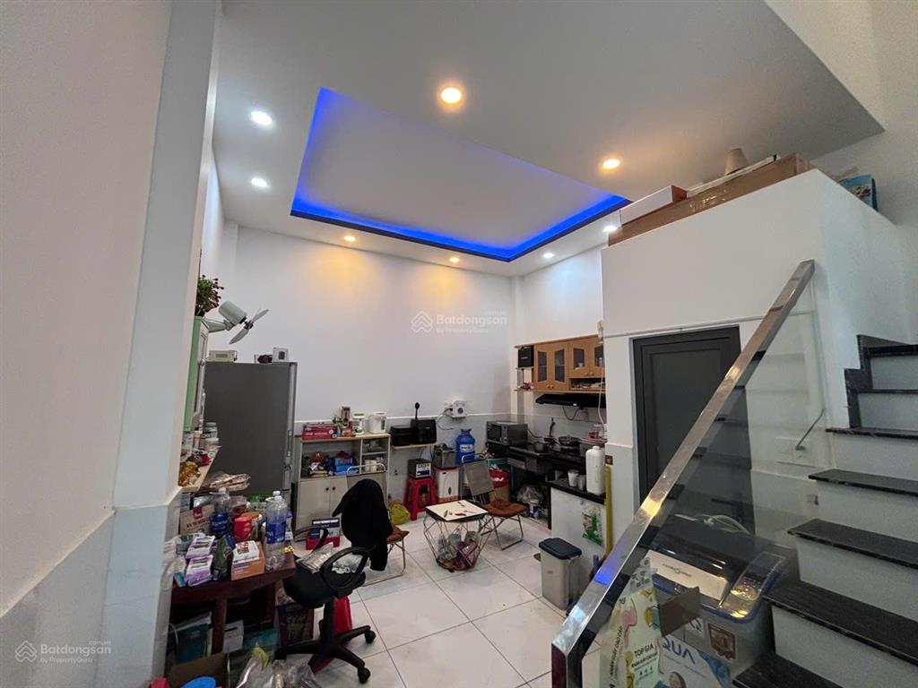 Bán nhà đường đỗ nhuận  tân phú gía cực tốt