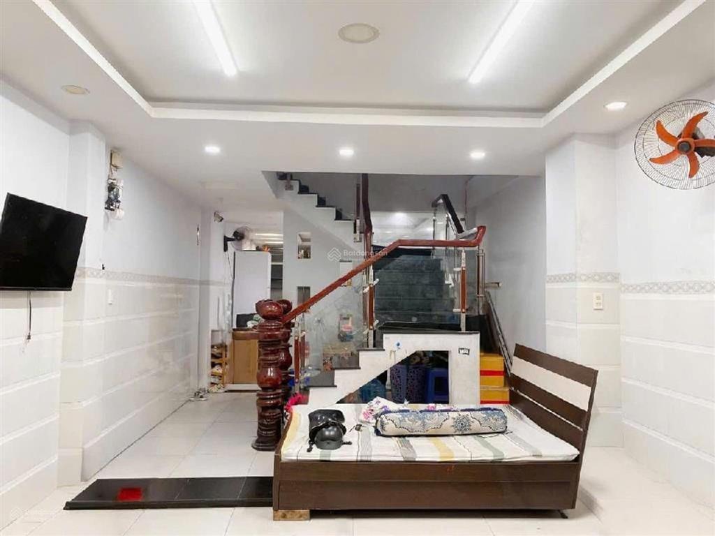 Bán nhà mặt tiền hẻm gò dầu  diện tích khủng 90m  2 lầu sân thượng  giá chỉ 9.5 tỷ