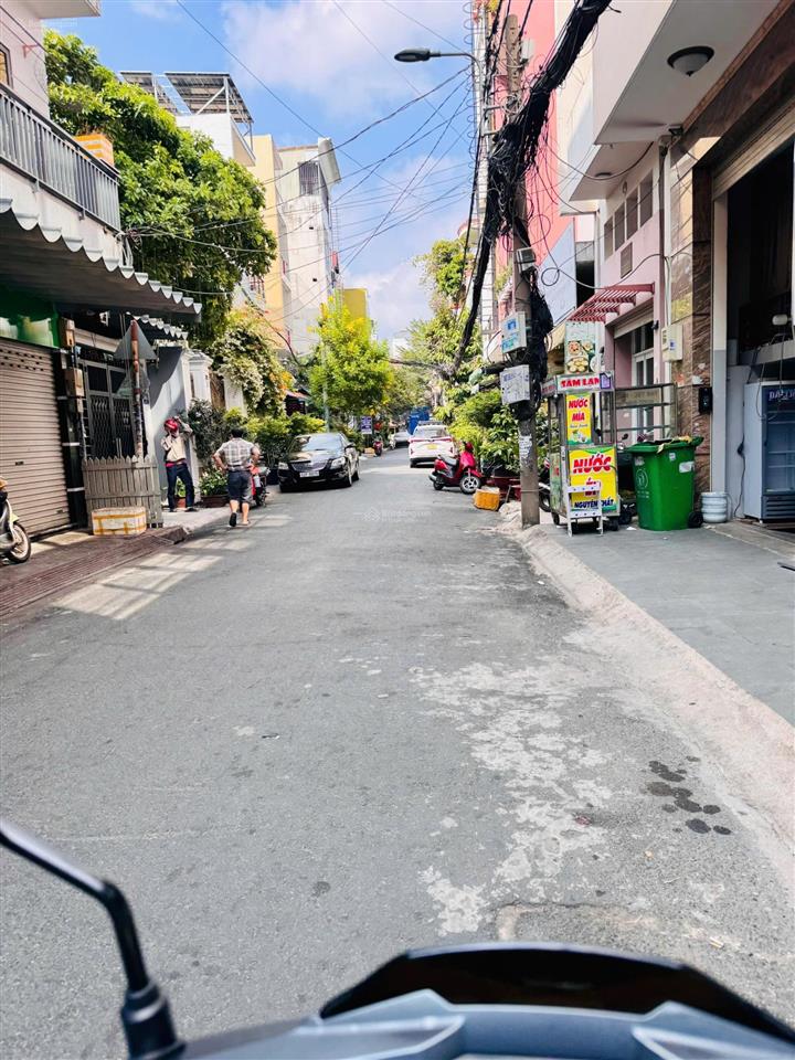 Bán tòa nhà chdv tân sơn nhì  tân phú. dt 8x16  đúc 5 lầu  29 phòng  thu nhập 120tr/th