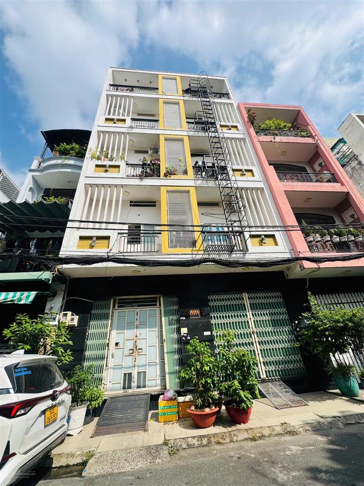 Bán tòa nhà chdv tân sơn nhì  tân phú. dt 8x16  đúc 5 lầu  29 phòng  thu nhập 120tr/th