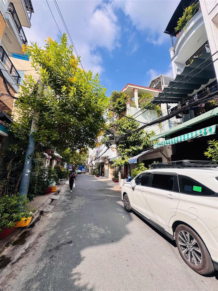 Bán tòa nhà chdv tân sơn nhì  tân phú. dt 8x16  đúc 5 lầu  29 phòng  thu nhập 120tr/th